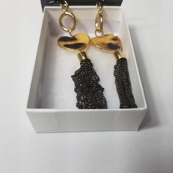 2 For 39 Metallic Earrings NWOT - Picture 5 of 5